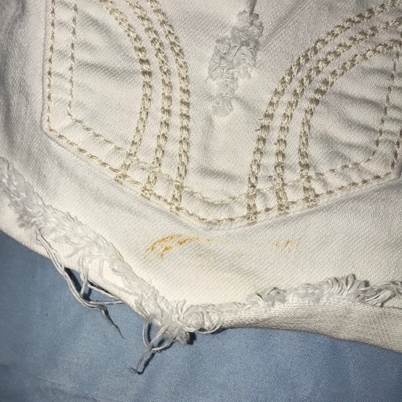 White Hollister shorts - Picture 5 of 5